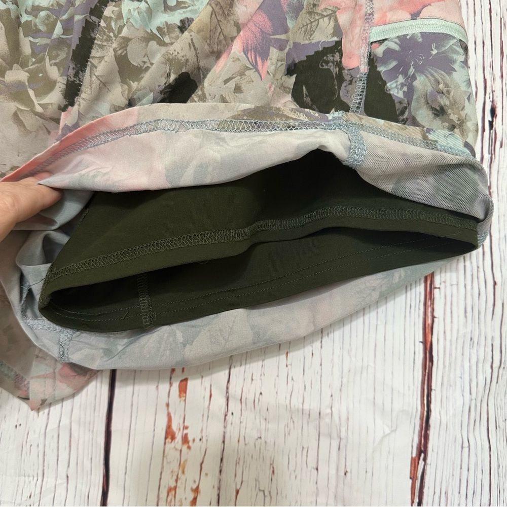 Fabletics Floral Running Shorts - Picture 3 of 5